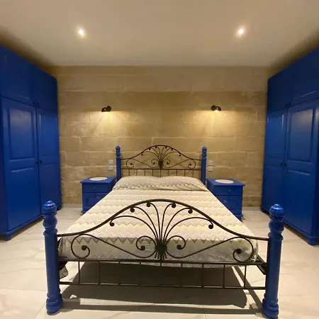 Cosy Private Townhouse In Heart Of *