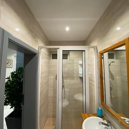 Holiday home Cosy Private Townhouse In Heart Of
