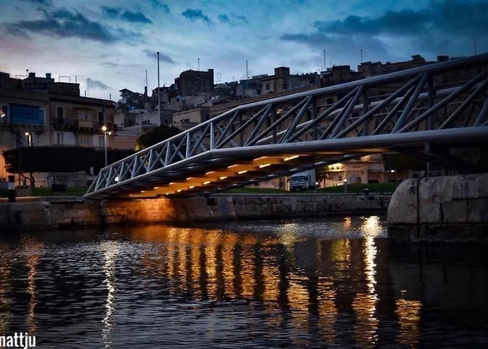 Prázdninový dům Cosy Private Townhouse In Heart Of